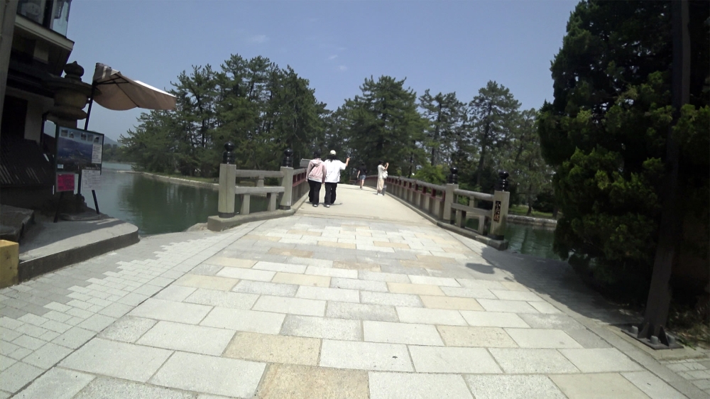 廻旋橋前