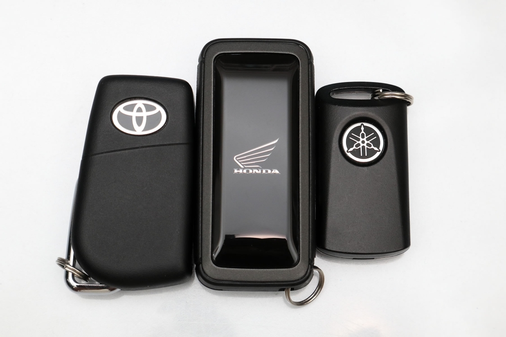 CB1000Fスマートキーのサイズ比較