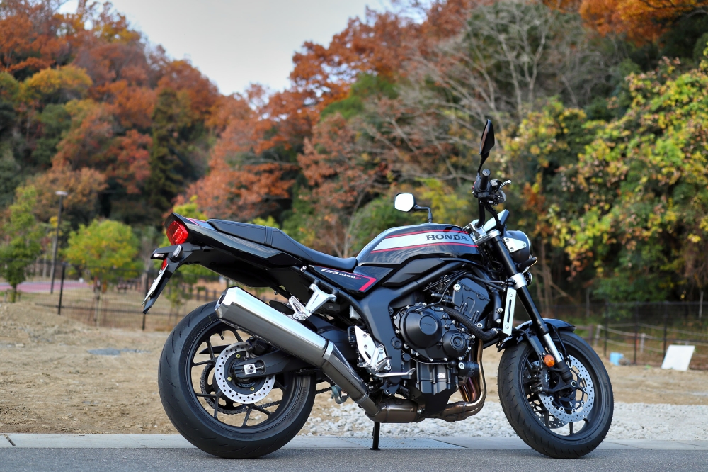 CB1000F右リア