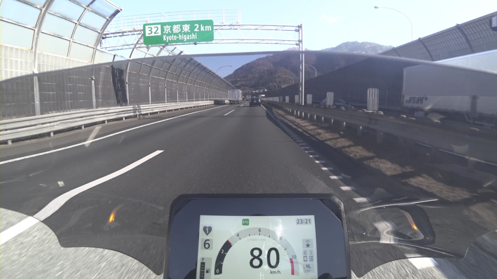 CB1000F時速80Km/h