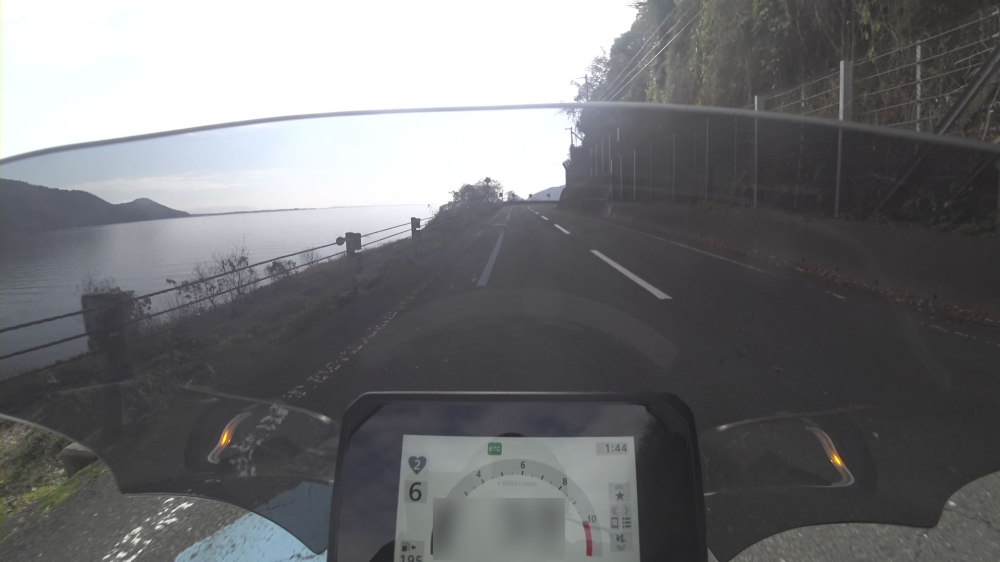 CB1000F琵琶湖の岬