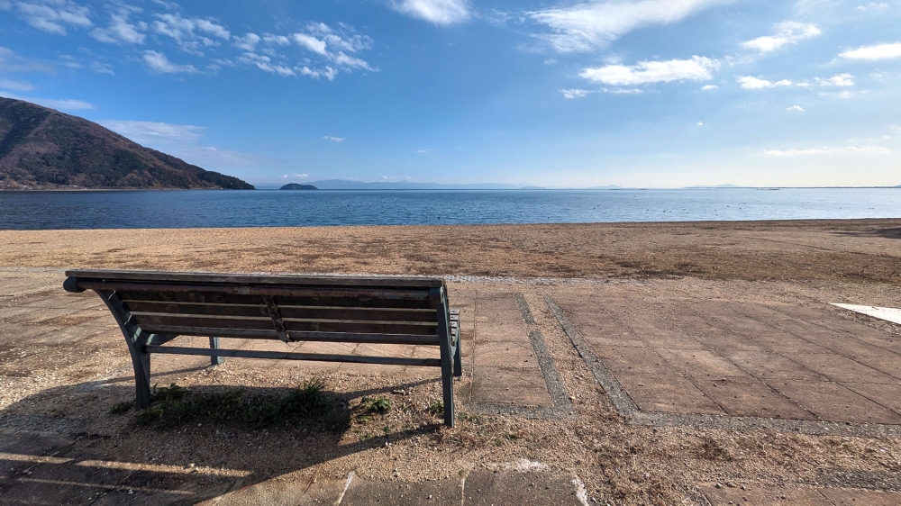 マキノサニービーチ湖のテラス