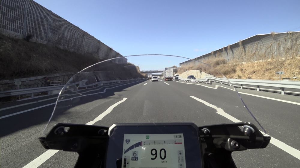 CB1000F高速道路
