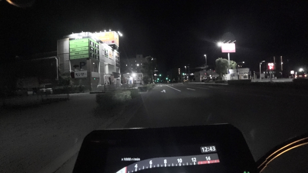 CB650R Eクラッチで夜の快活クラブ