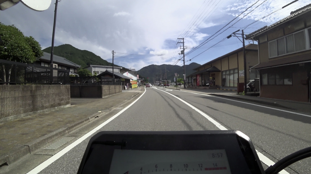 神河町観光交流センター前