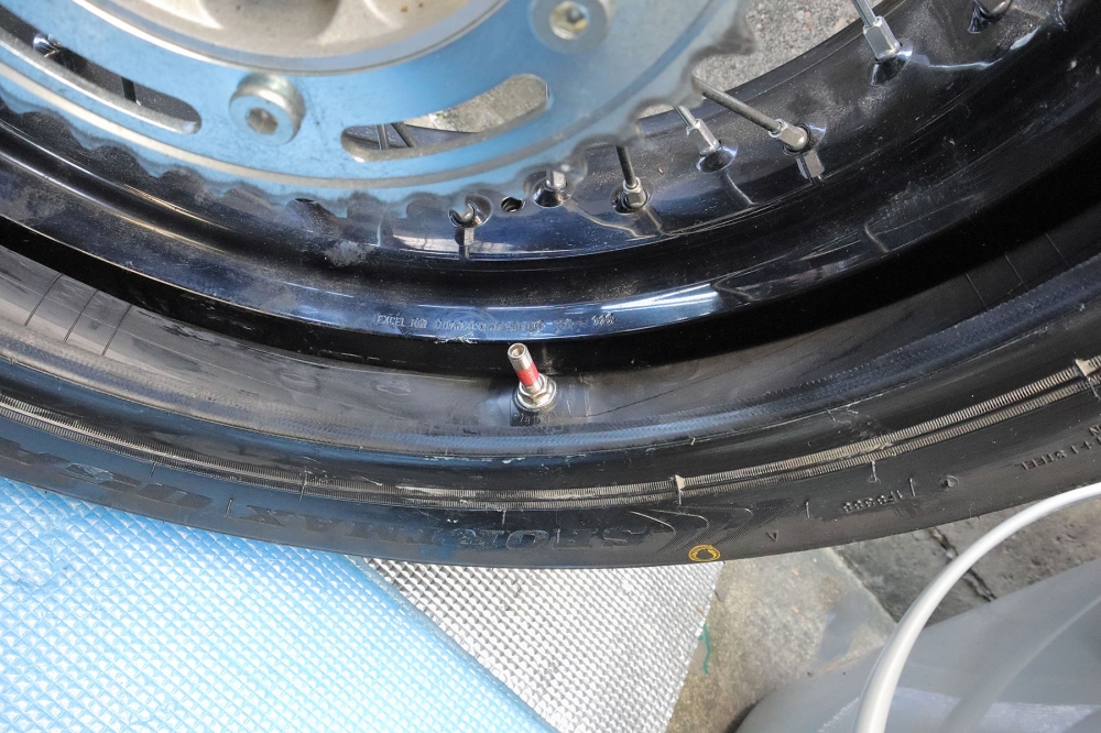 DR-Z4SMのタイヤチューブ