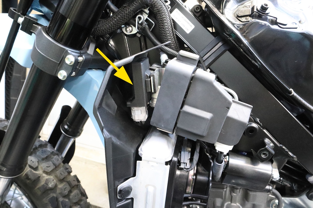 DR-Z4Sシリーズのウインカーリレー