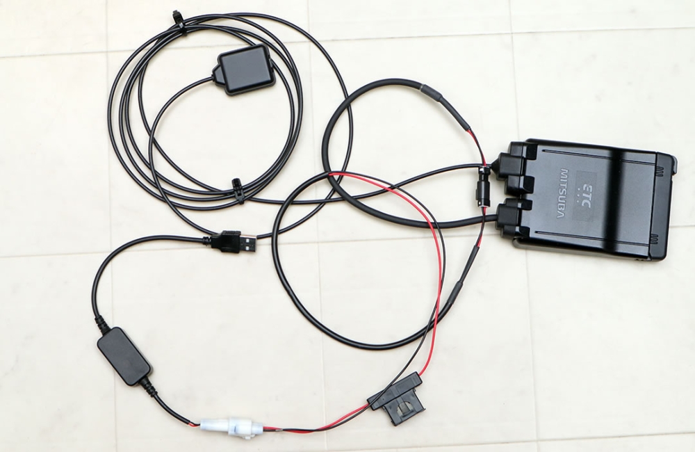 バイク用ETC車載器のUSB電源仕様
