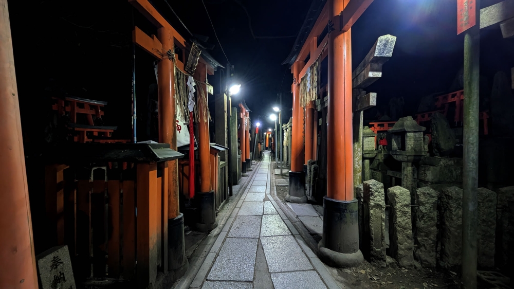 夜の伏見稲荷大社3