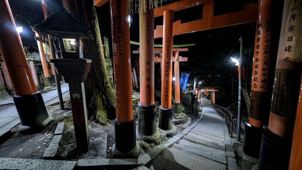 夜の伏見稲荷大社4