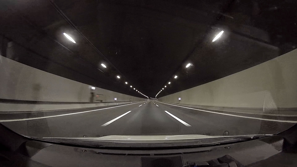 GRヤリスと高速道路