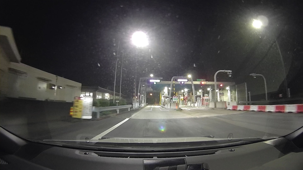 GRヤリスで高速道路出口