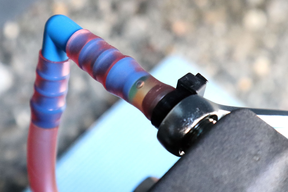 ブレーキフルードのエア噛み