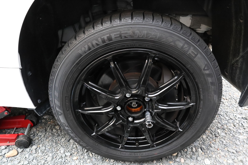 GRヤリスにスタッドレスタイヤ