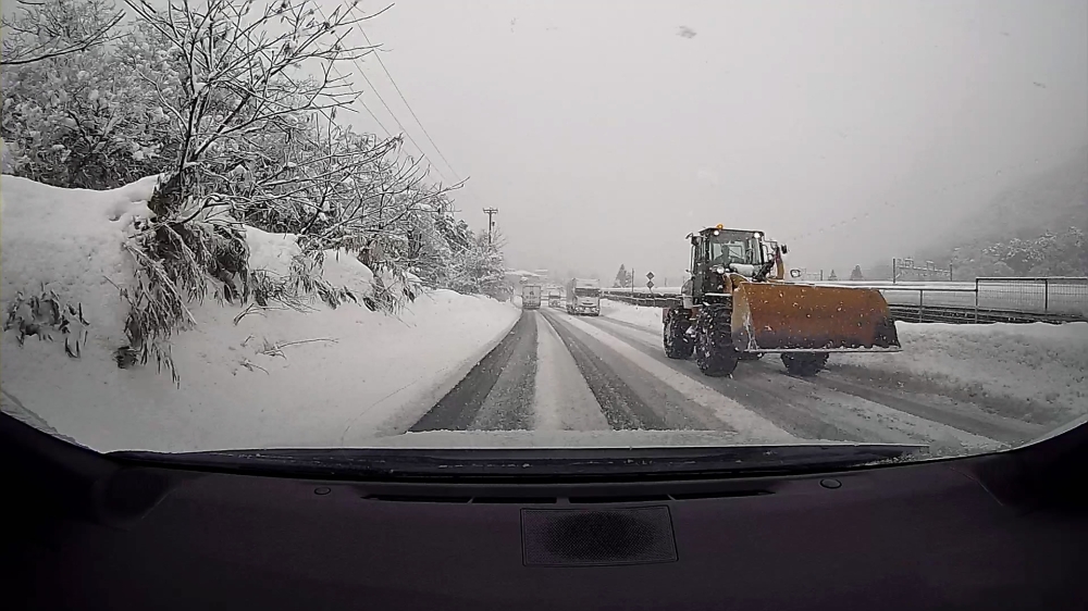 冬の国道161福井県側