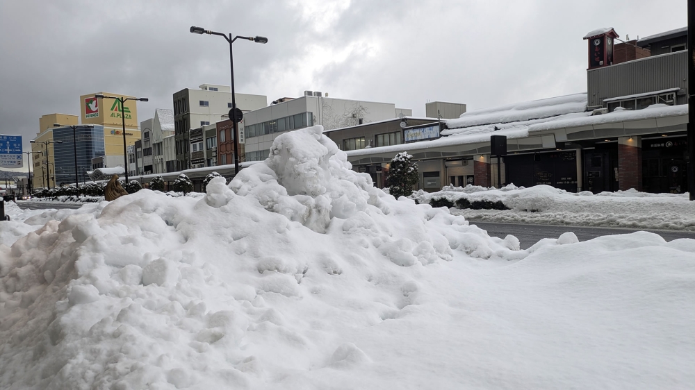 冬の敦賀駅前アーケード街2