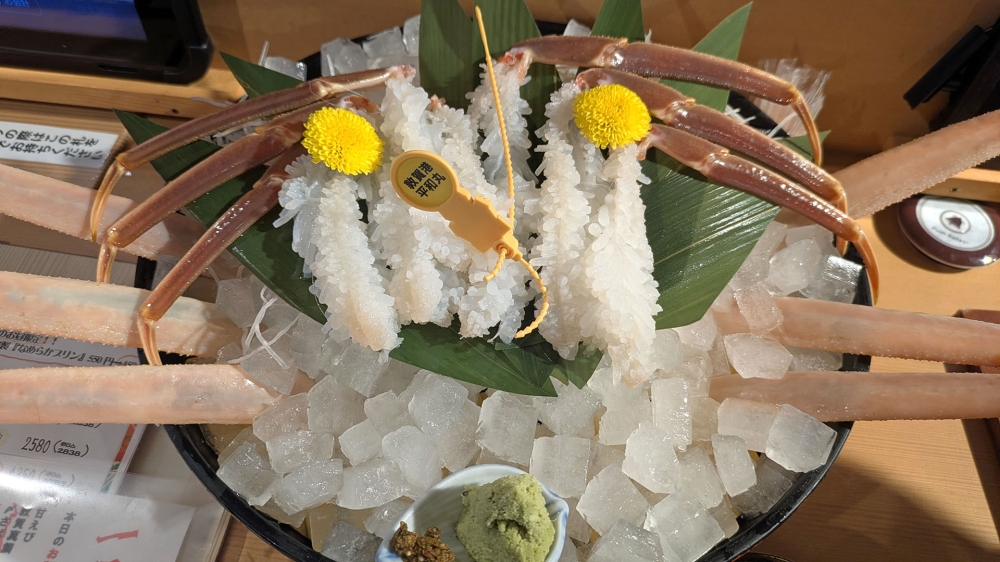 越前ガニの刺身