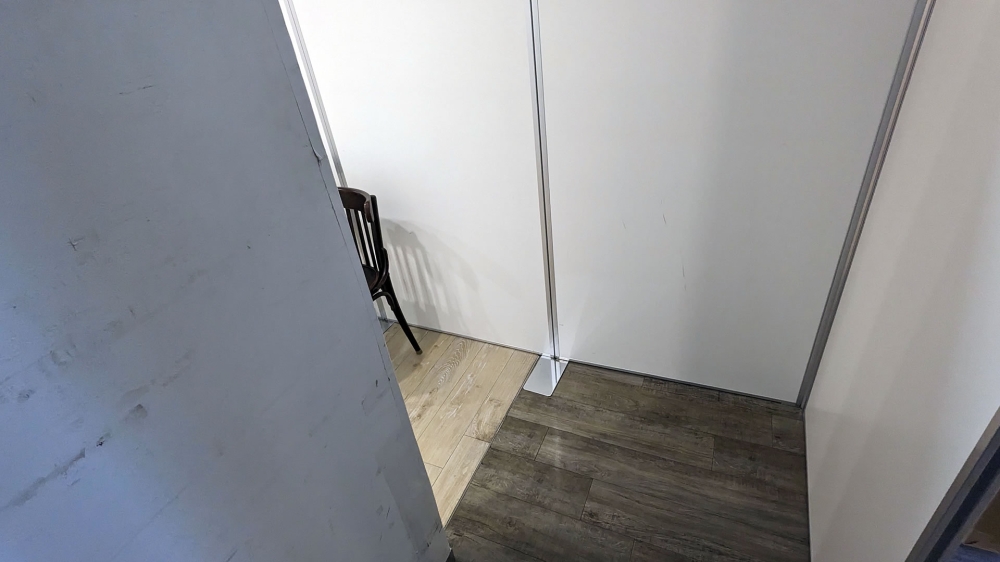 紀伊国屋書店イベント会場前