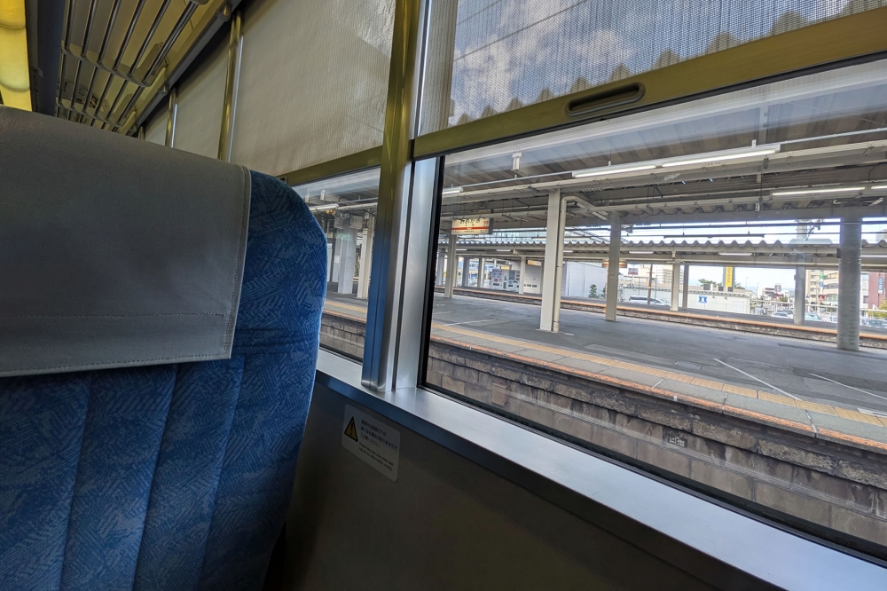 大垣駅車内
