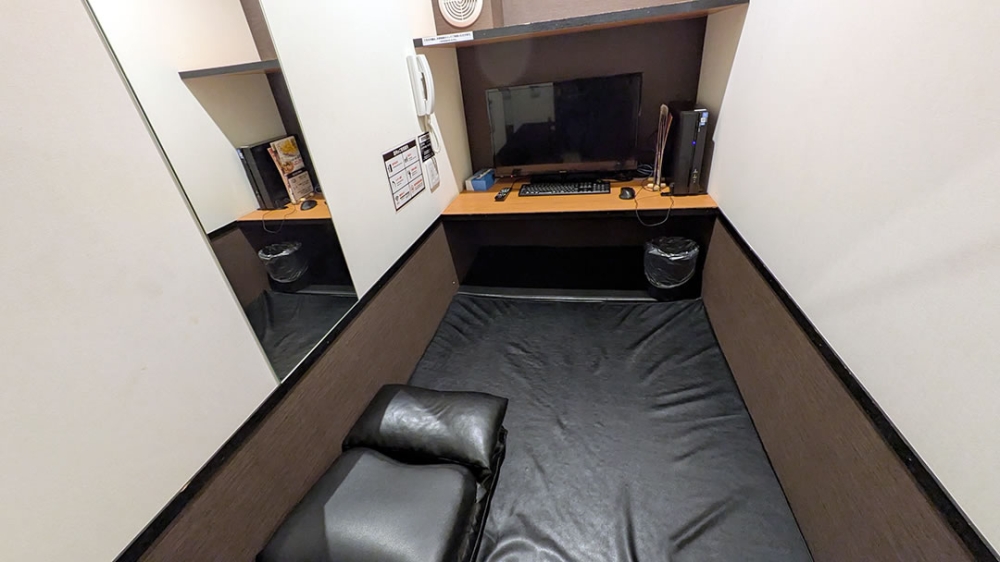 快活clubのフラット個室