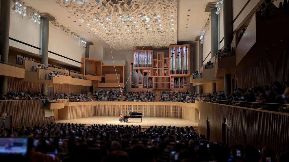 京都コンサートホール演奏中