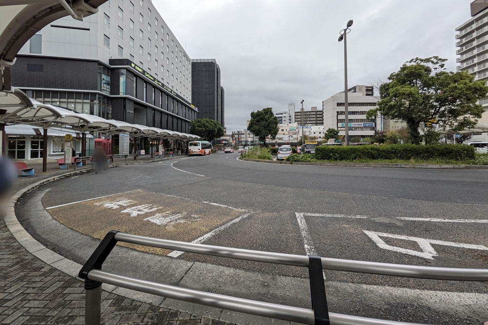 JR守山駅バスロータリー
