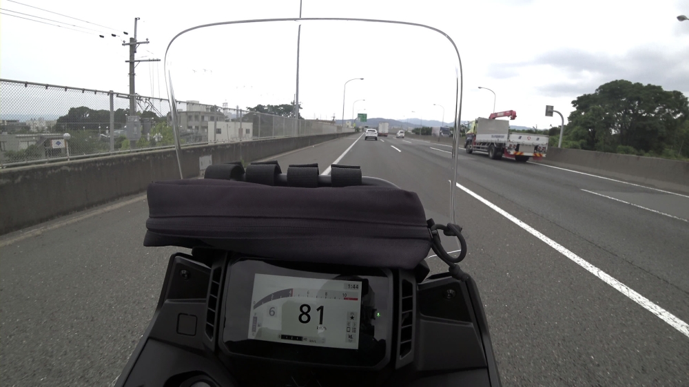 NX400高速道路1
