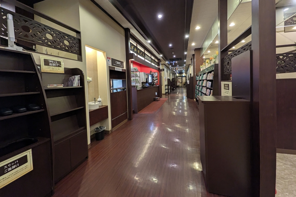 快活CLUB通路