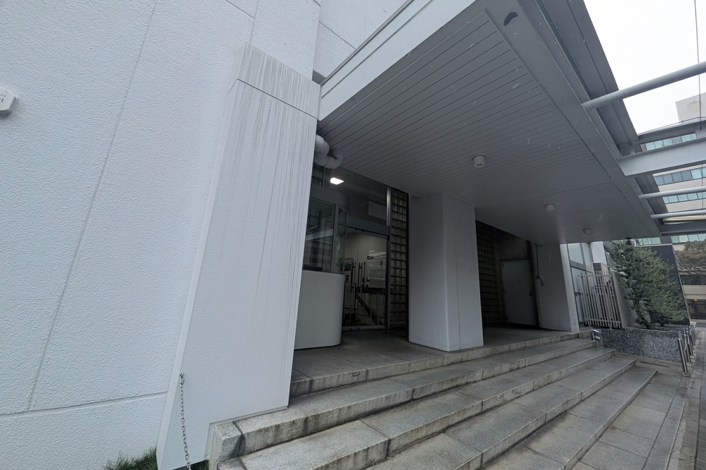 CBCラジオ東側入口
