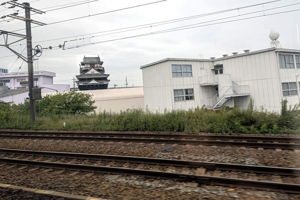 車窓からの清洲城
