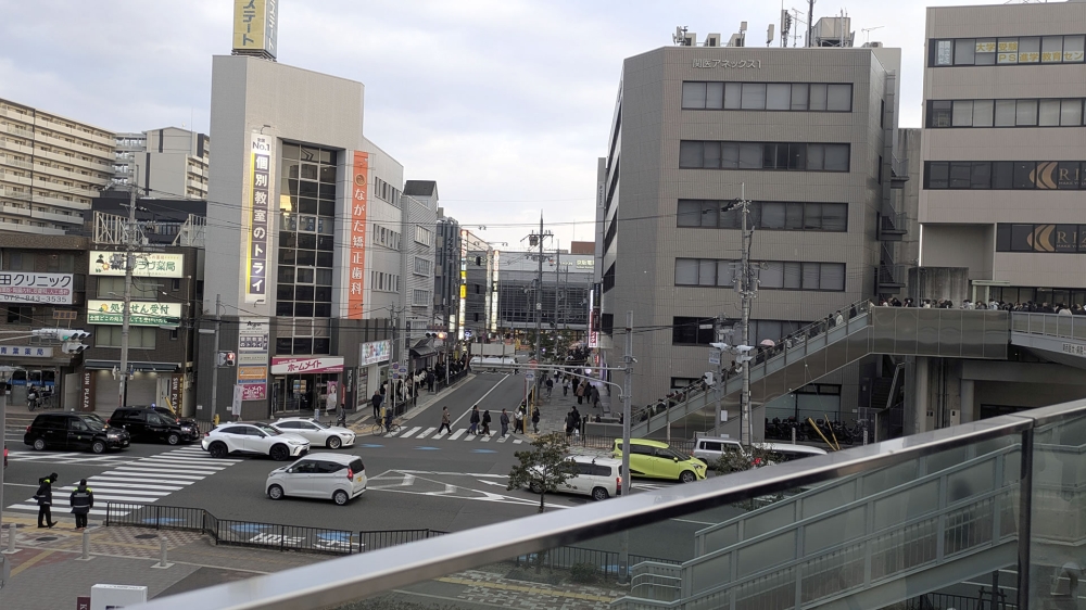枚方市駅の通り