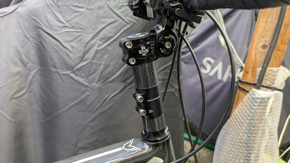 ロードバイクのコラム延長