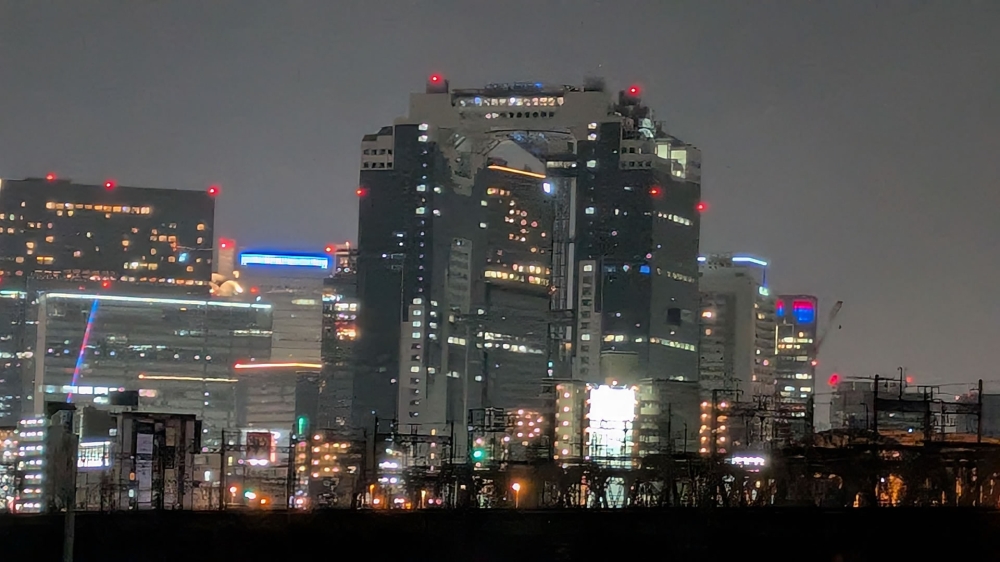 夜の梅田スカイビル