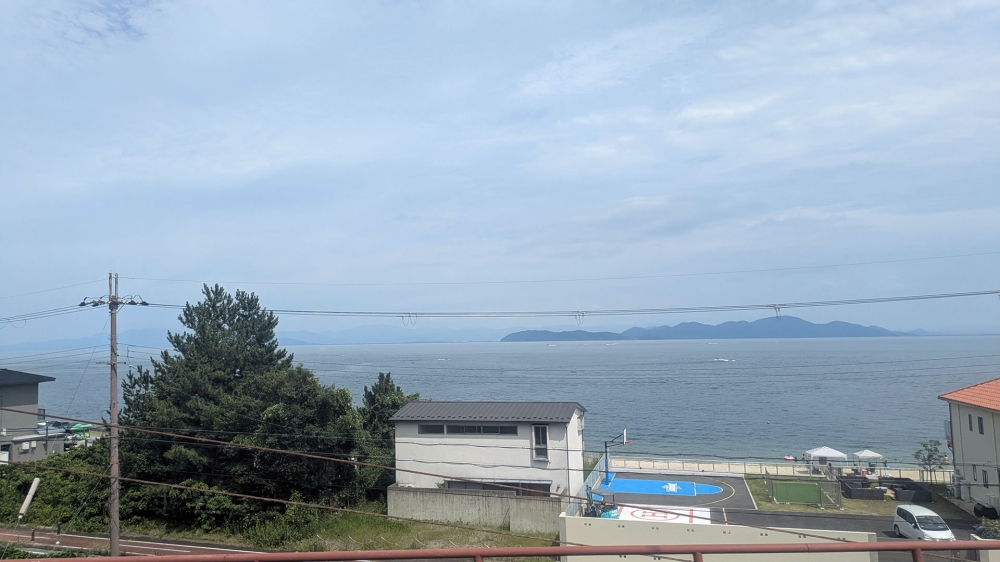 琵琶湖の車窓