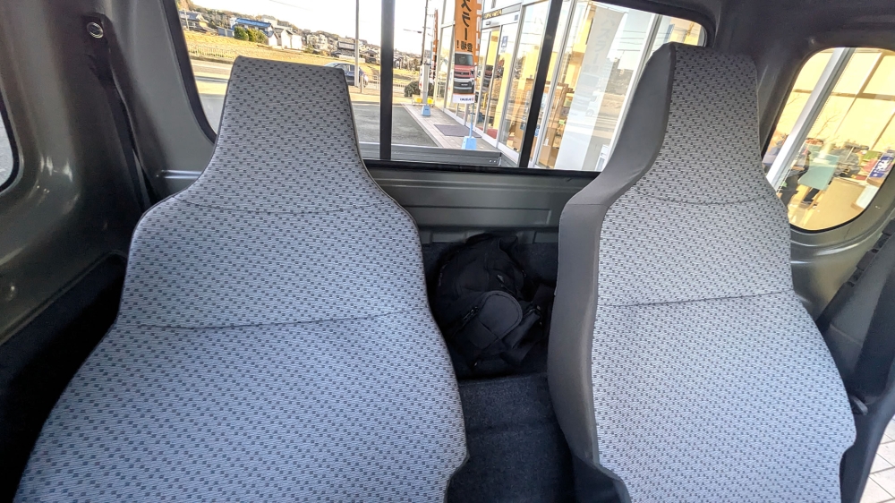 スーパーキャリイのシート