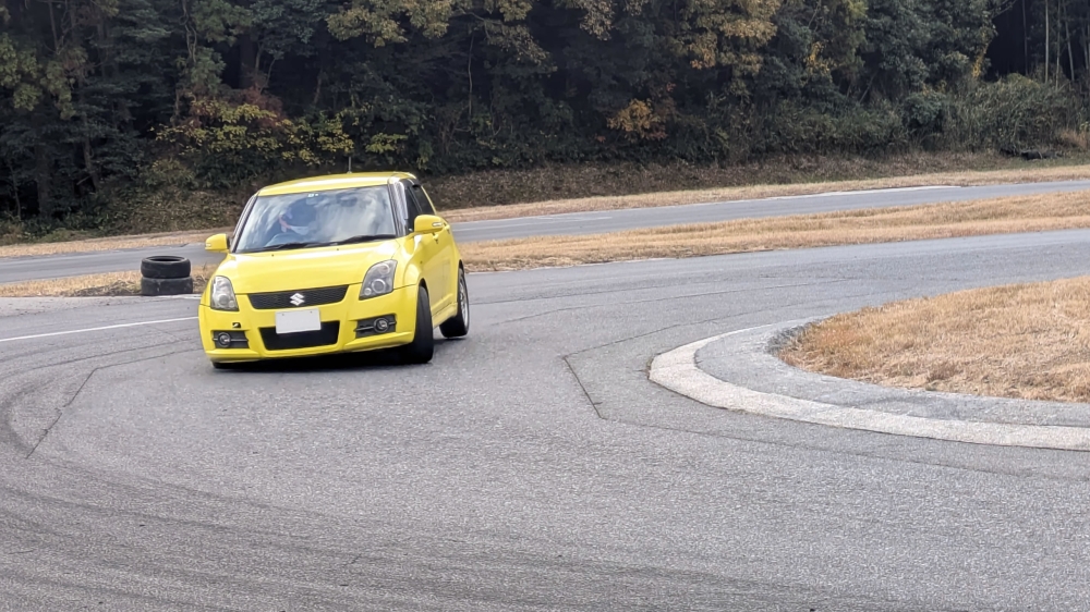 モーターランド鈴鹿のV時ライン