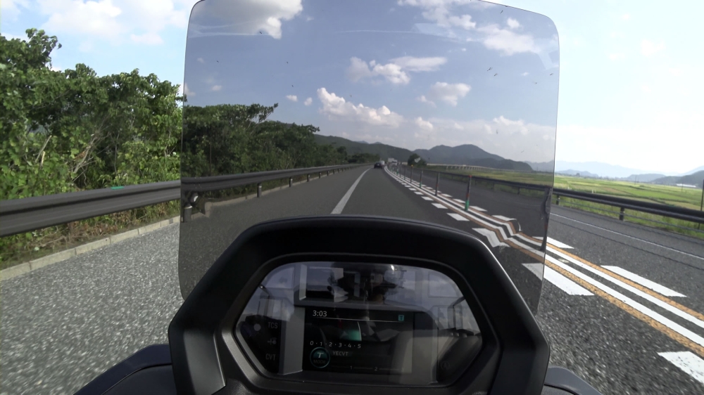 NMAX155で高速道路走行