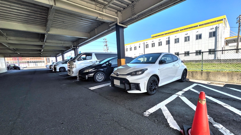 快活クラブの駐車場